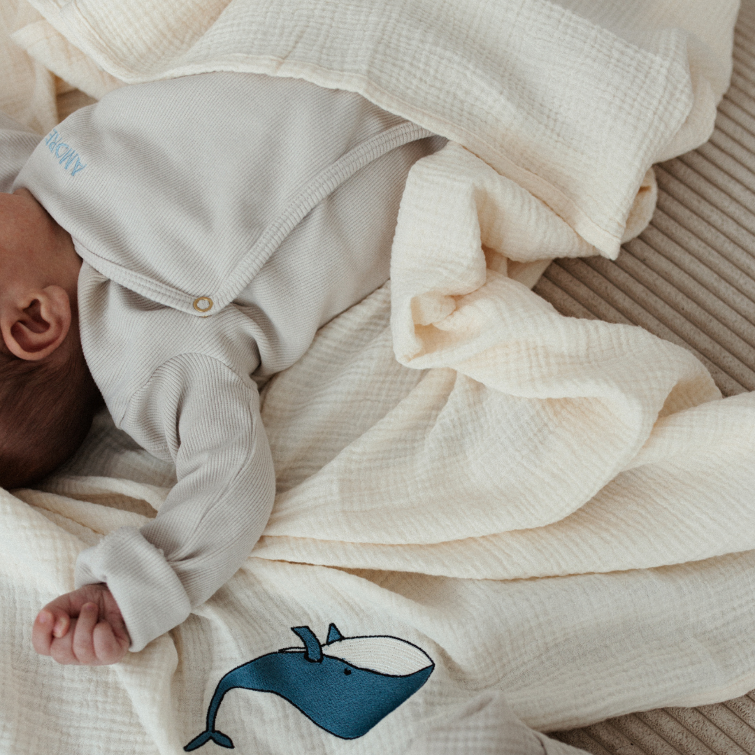 GIANT SWADDLE | COSY WHITE