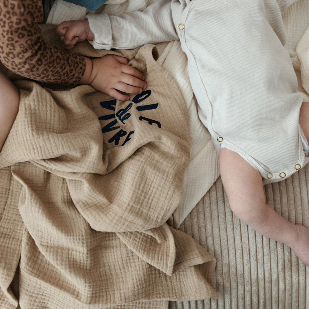 GIANT SWADDLE | FINE BROWN