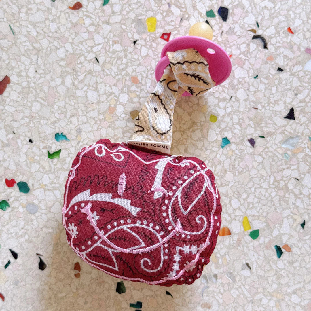 PACIFIER CLOTH POMME | BANDANA BURGUNDY BOO