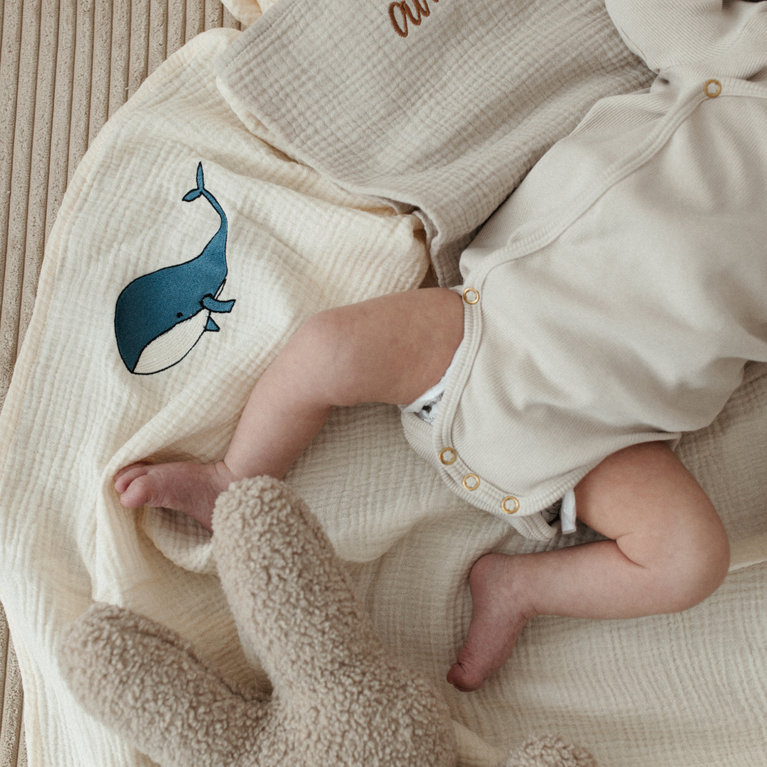 GIANT SWADDLE | COSY WHITE