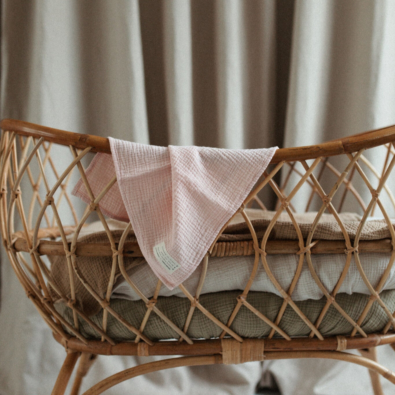 PETIT TOWEL | PINKY PROMISE