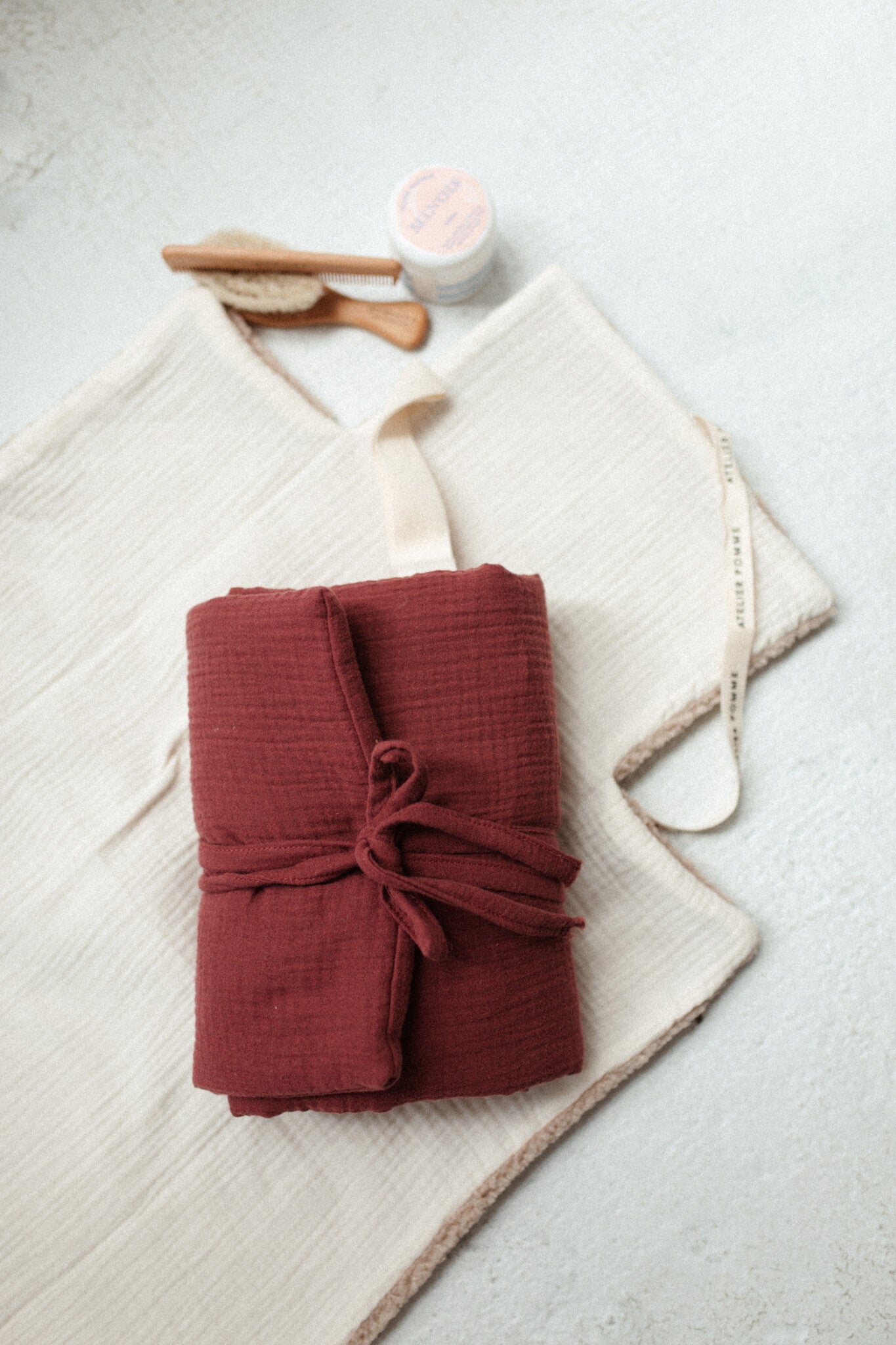CHANGING PAD TO GO  | BURGUNDY BOO