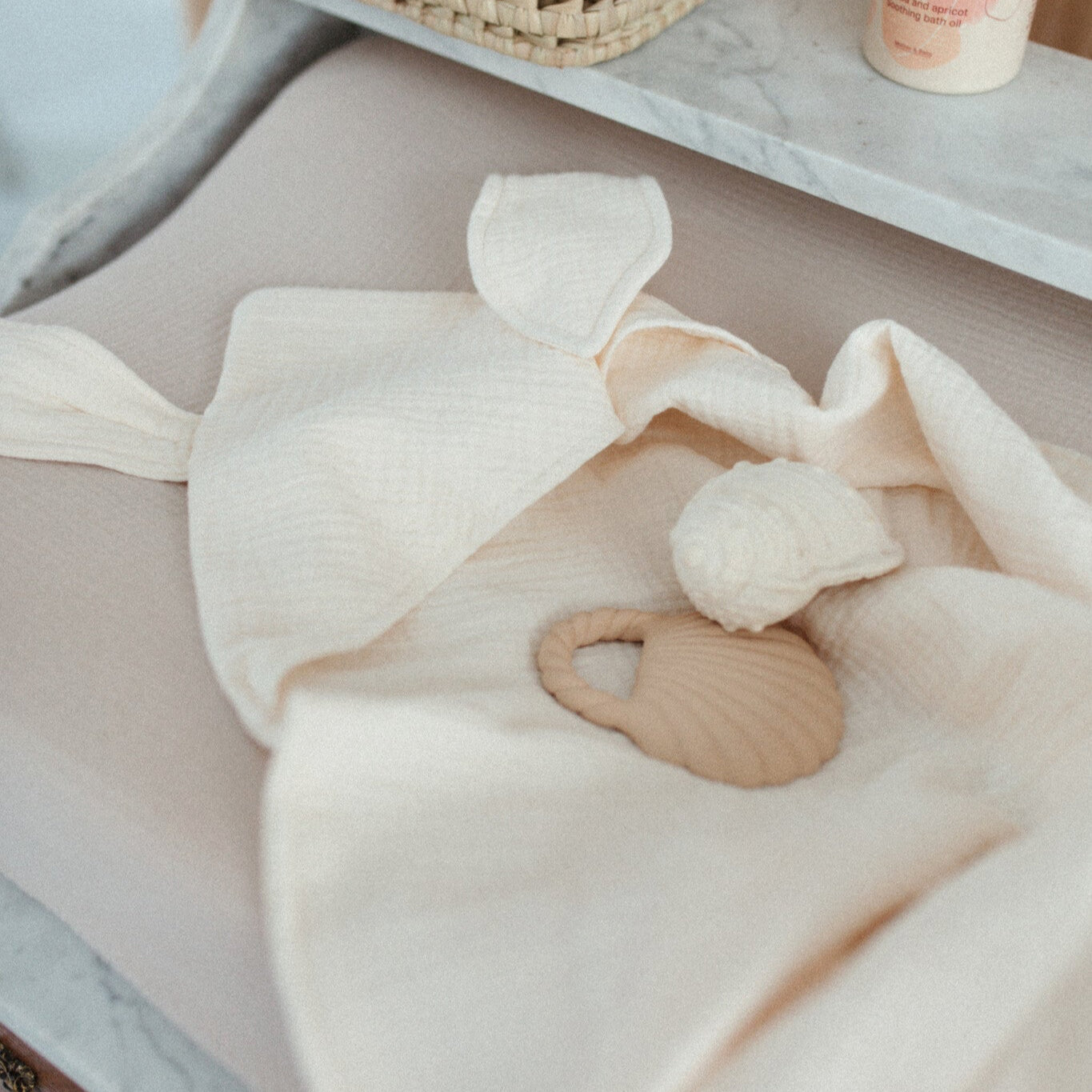 BATH CAPE | COSY WHITE