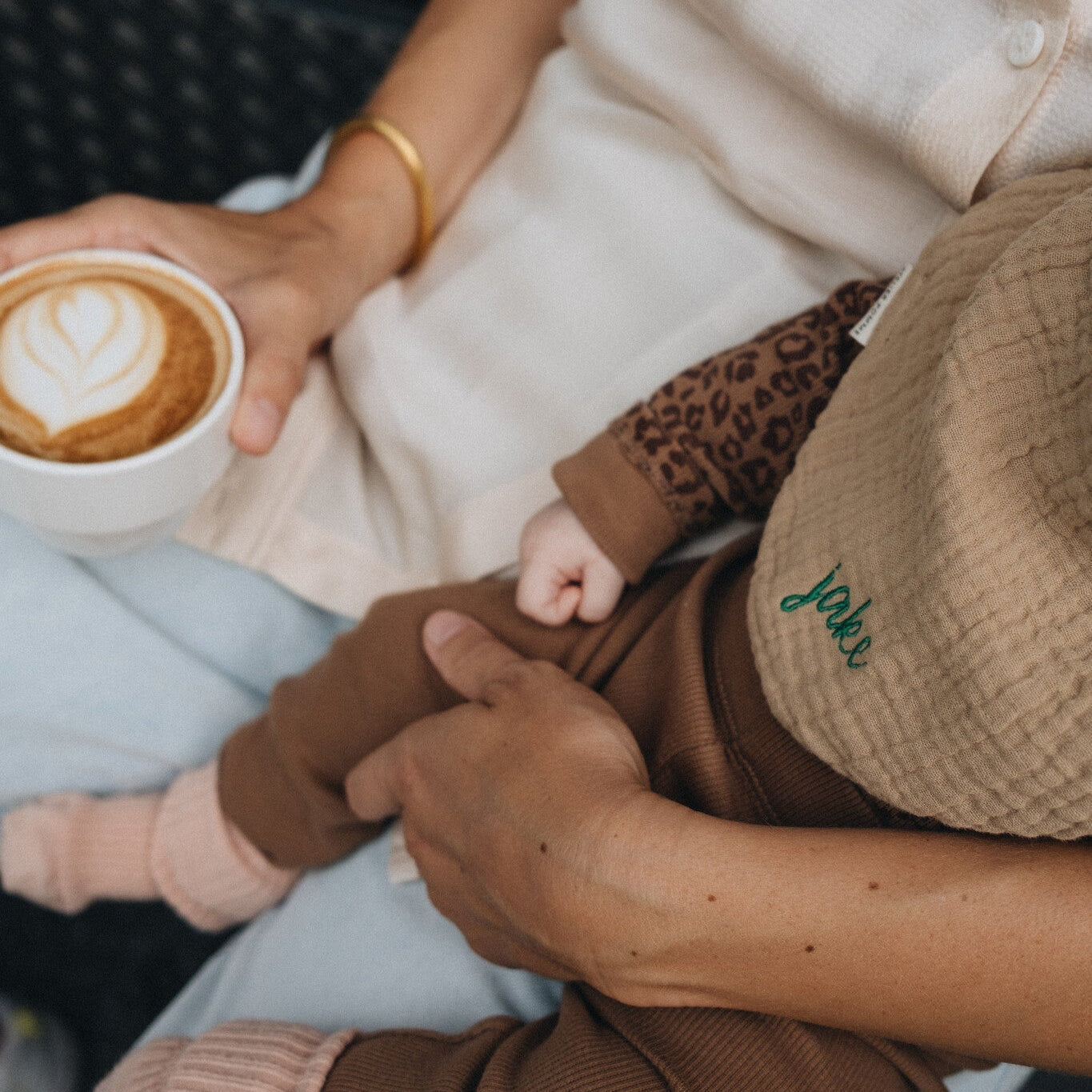 TINY BIB | FINE BROWN