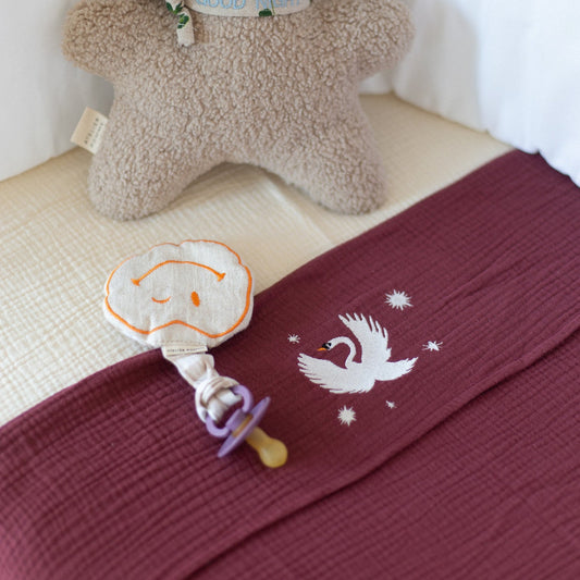 FLAT SHEET CRIB | BURGUNDY BOO