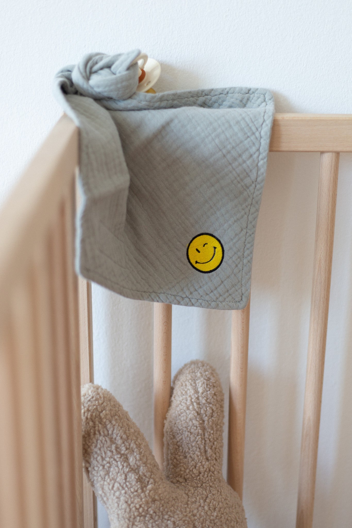 PACIFIER CLOTH - CUDDLE - FEELIN' GREY
