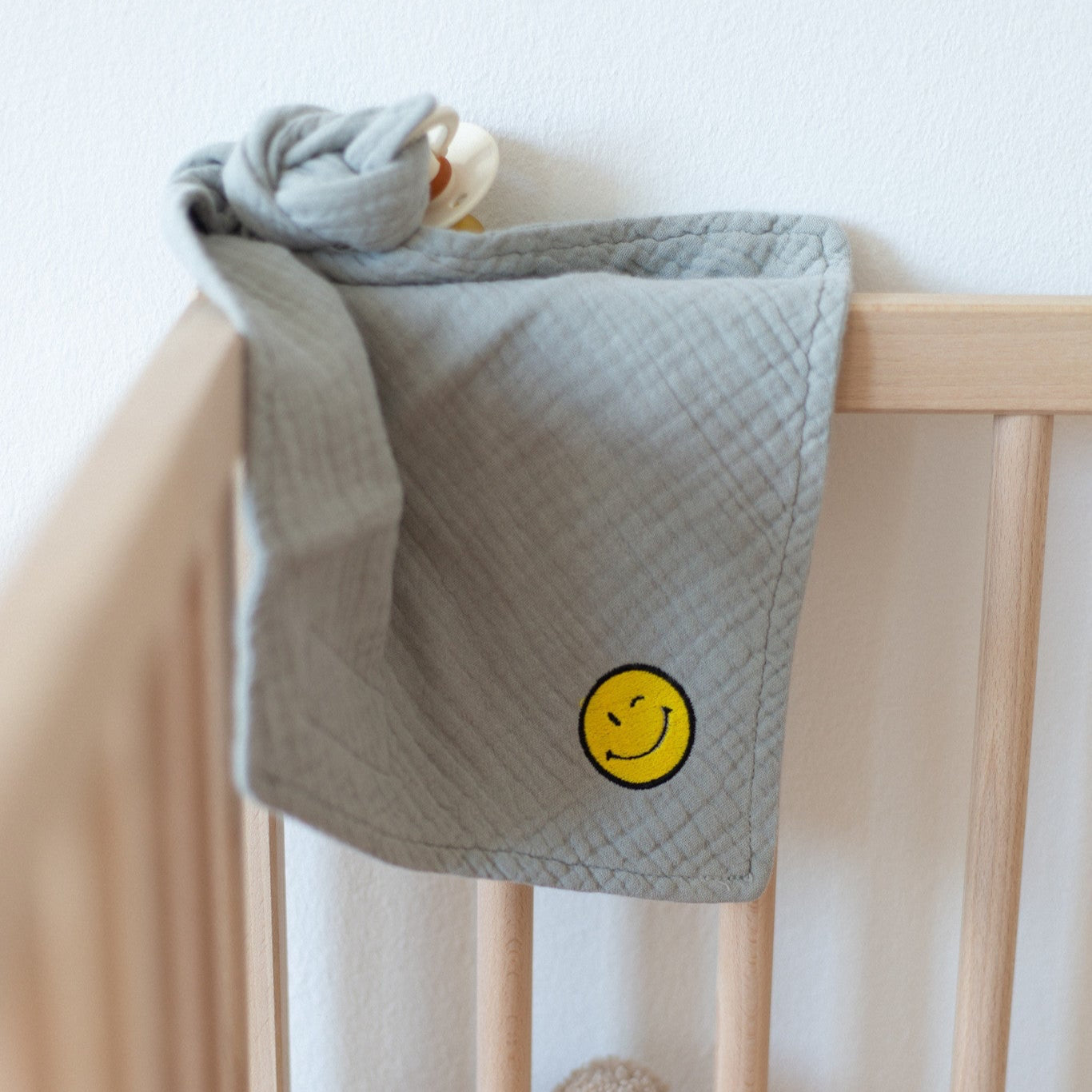 PACIFIER CLOTH CUDDLE | FEELIN' GREY