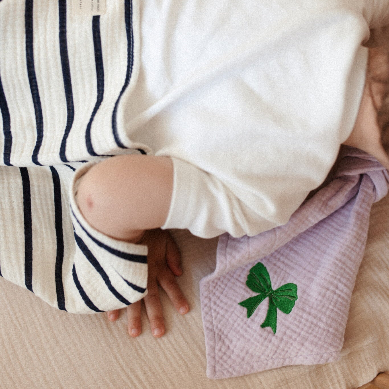 PACIFIER CLOTH CUDDLE | LUCKY LILA