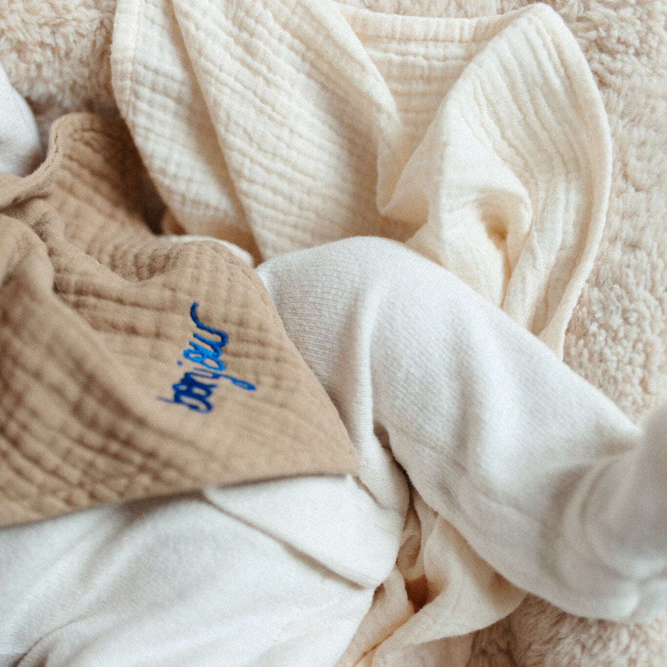 PACIFIER CLOTH CUDDLE | FINE BROWN