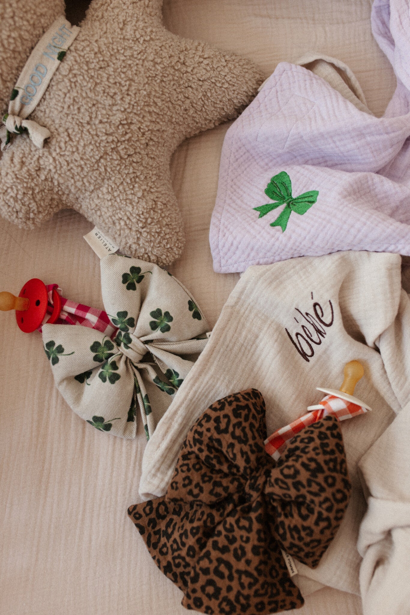 PACIFIER CLOTH - CUDDLE - LUCKY LILA