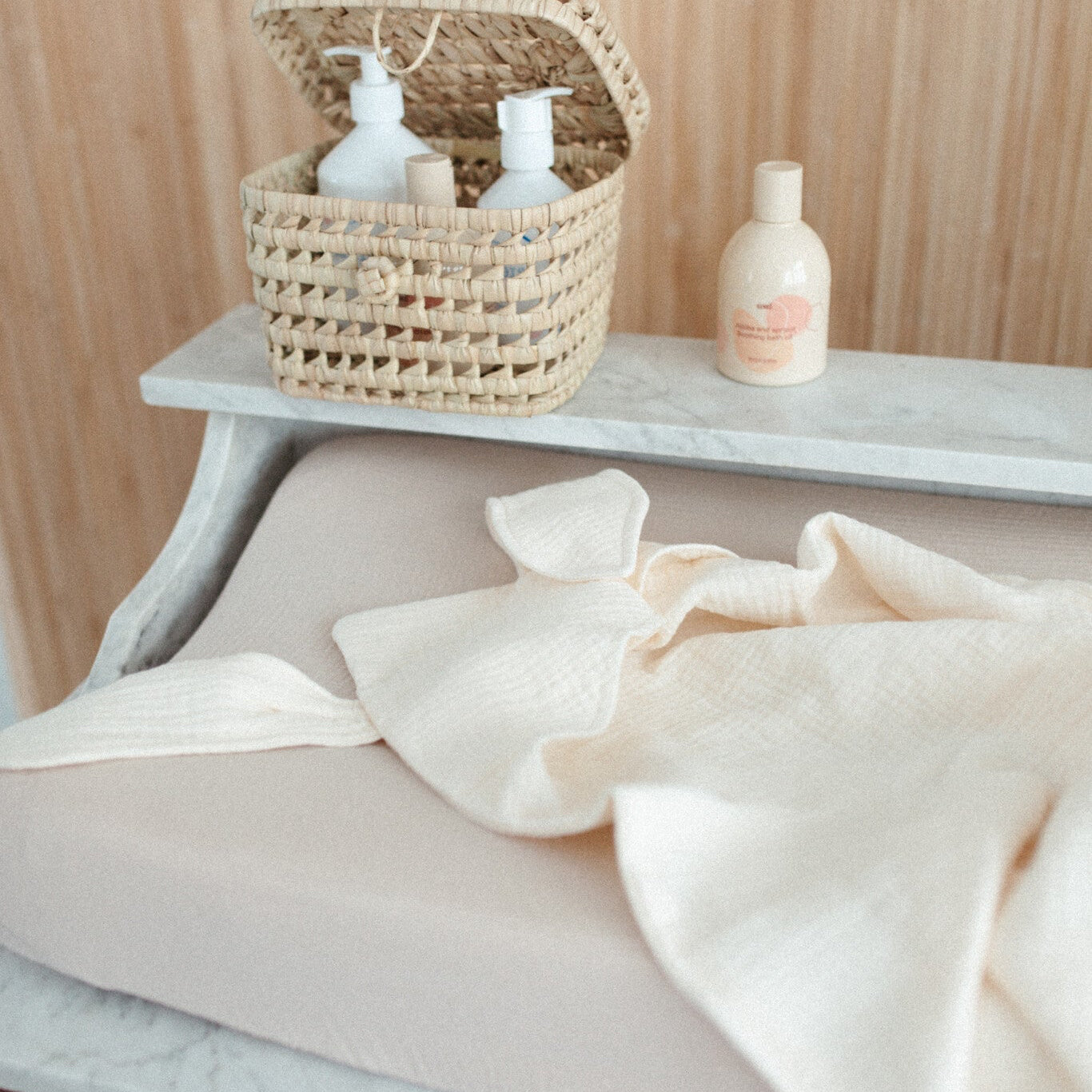 BATH CAPE | COSY WHITE