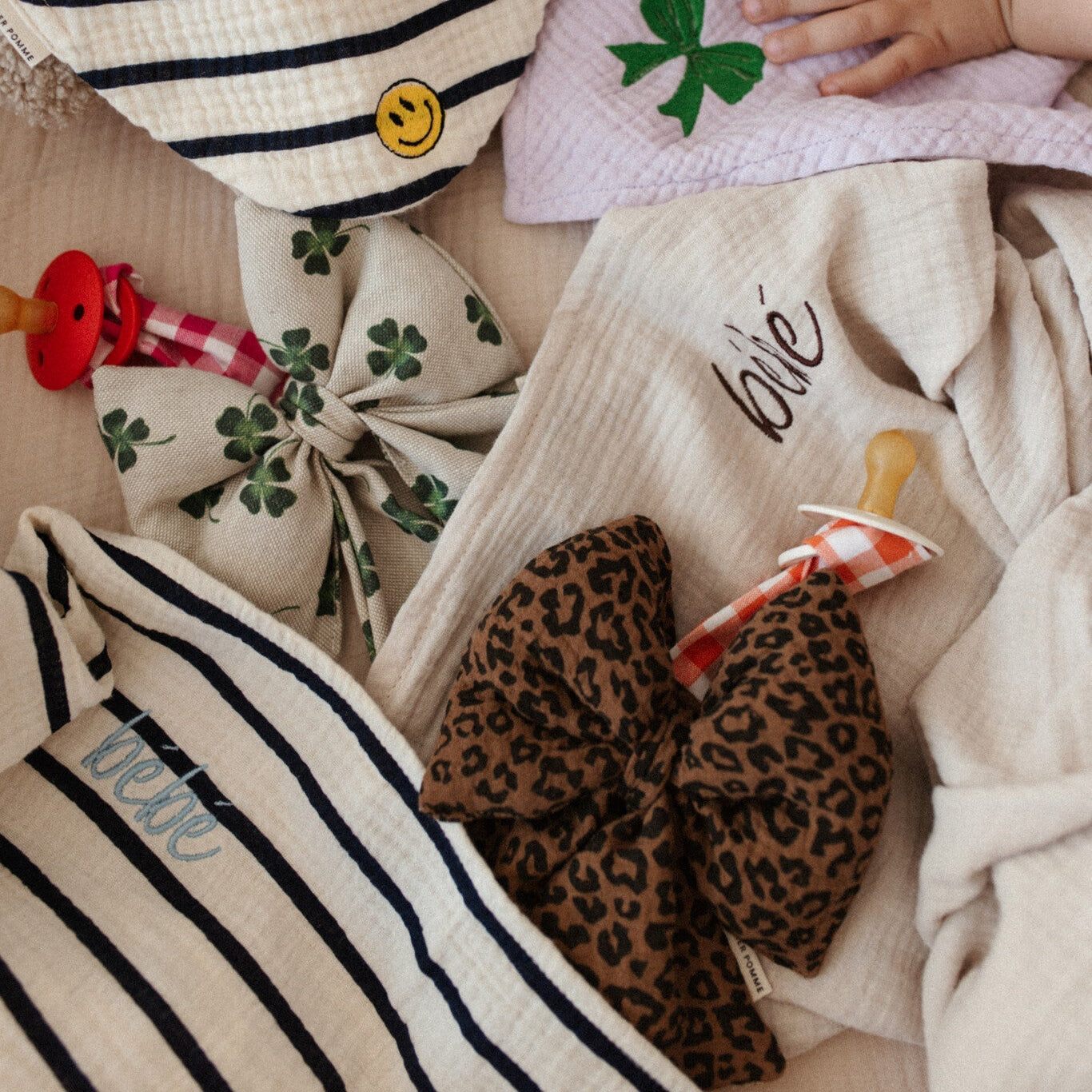 PACIFIER CLOTH | PUT A BOW ON IT LEOPARD