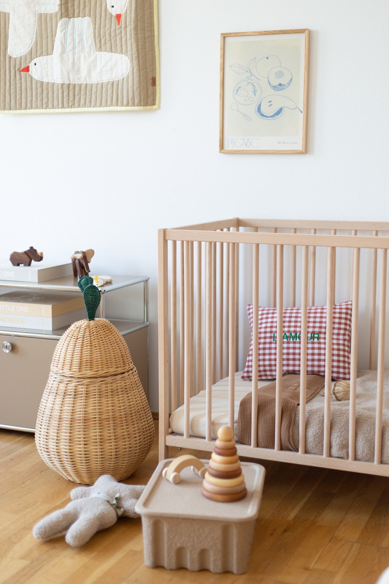 CUSHION: CHECKED IN - BISOUS BRIQUE