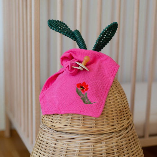 PACIFIER CLOTH CUDDLE | BLOWY BUBBLEGUM
