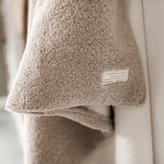 GIANT TEDDY BLANKET