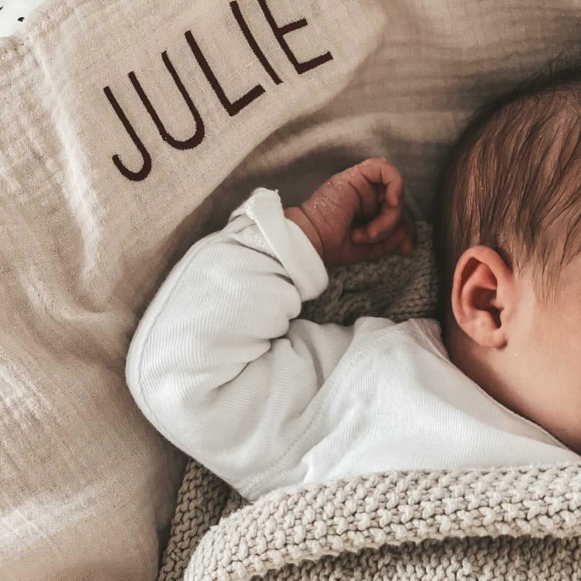GIANT SWADDLE | BONJOUR BEIGE