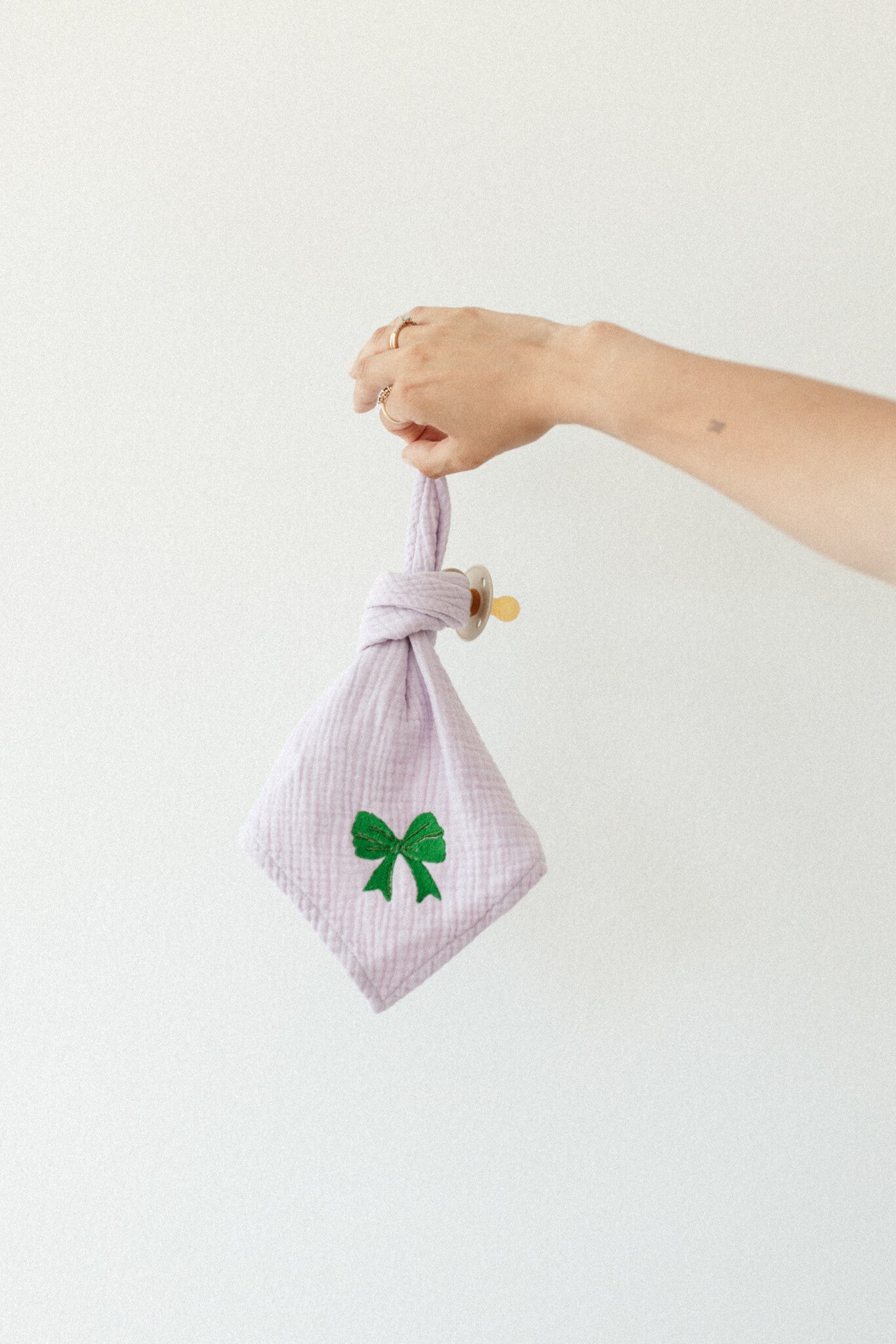 PACIFIER CLOTH - CUDDLE - LUCKY LILA
