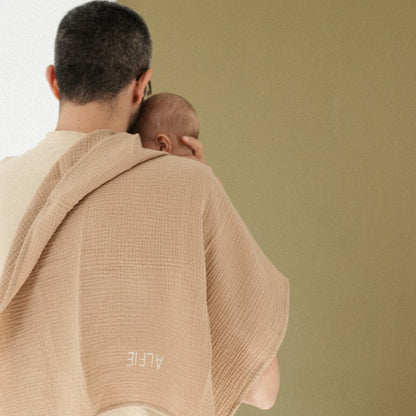 HUGE TOWEL | FINE BROWN