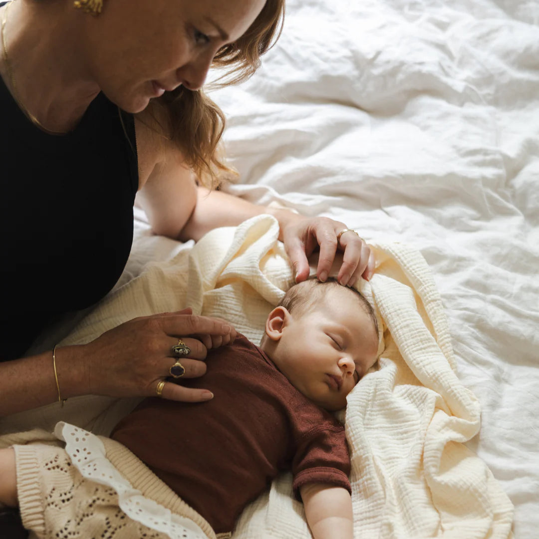 GIANT SWADDLE | COSY WHITE