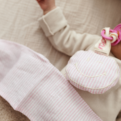 PACIFIER CLOTH - POMME - LOVELY LINEN PINKY PROMISE
