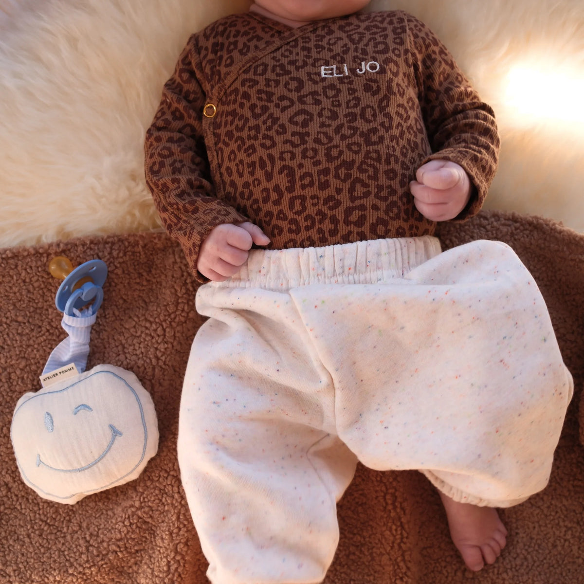 PACIFIER CLOTH POMME | PETIT DREAMY BLUE