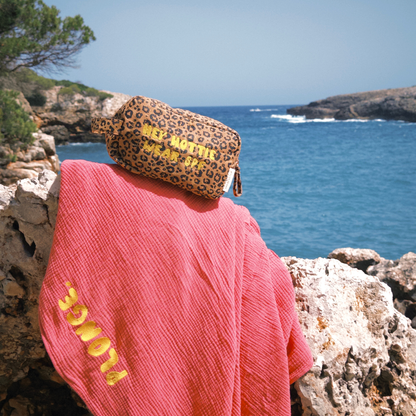 Pouch Leopard | Hey Hottie, Wear SPF