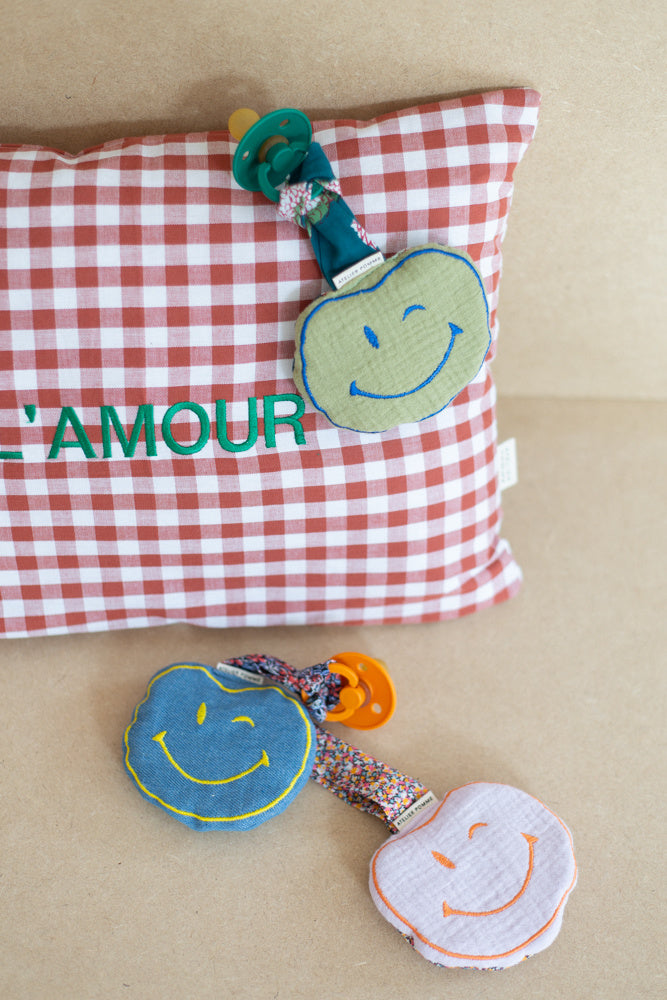 CUSHION: CHECKED IN - BISOUS BRIQUE