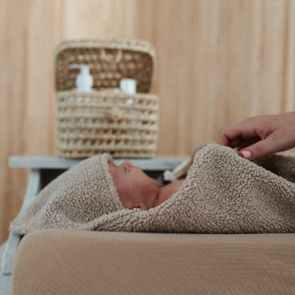 TEDDY HOODED BLANKET | BONJOUR BEIGE