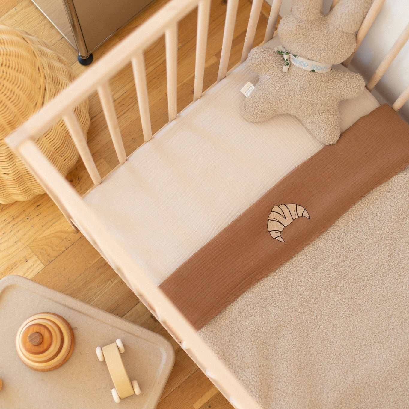 FLAT SHEET COT | BETTER BROWNIE