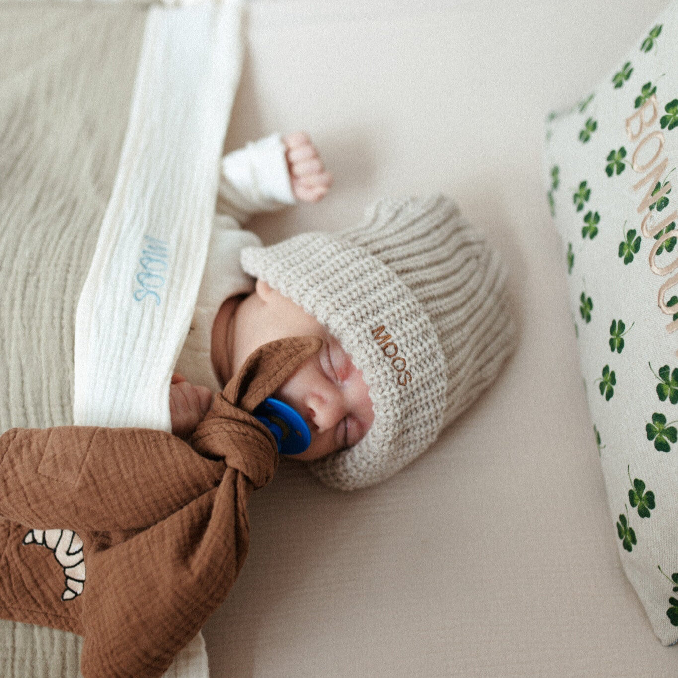 PACIFIER CLOTH CUDDLE | BETTER BROWNIE