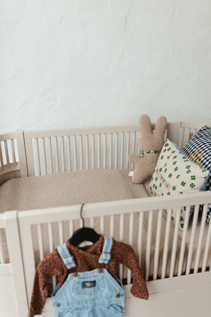 CUSHION: CHECKED IN - MISTER MARINE