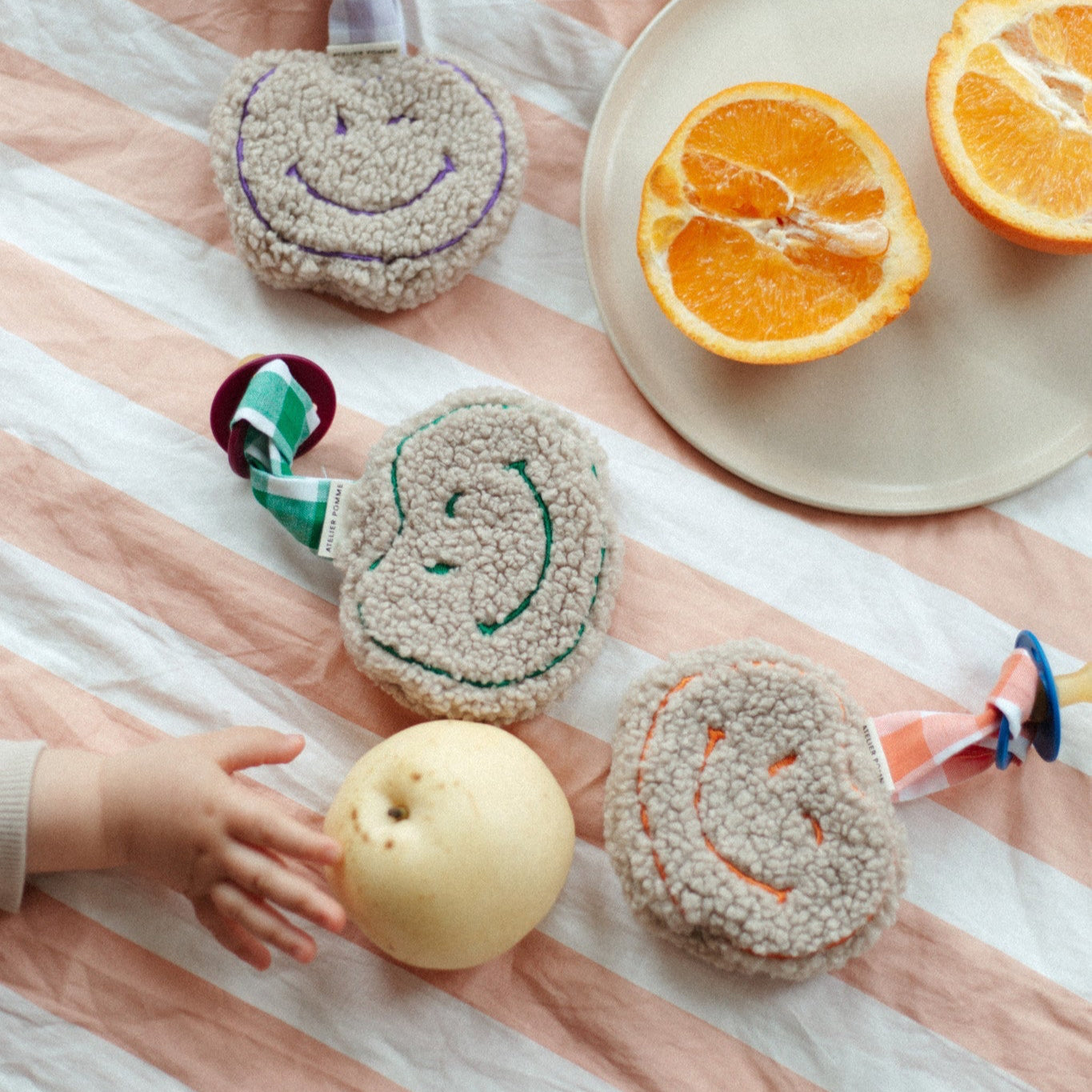 PACIFIER CLOTH POMME TEDDY | OOPSY ORANGE