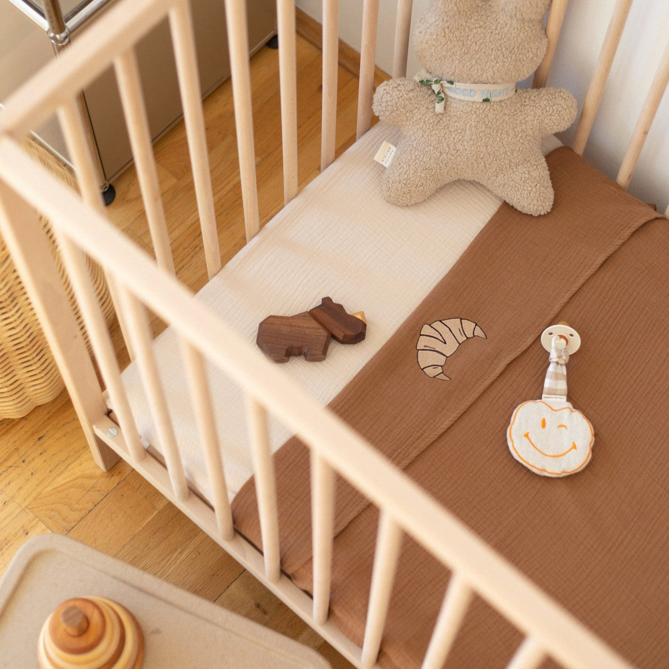 FLAT SHEET COT | BETTER BROWNIE