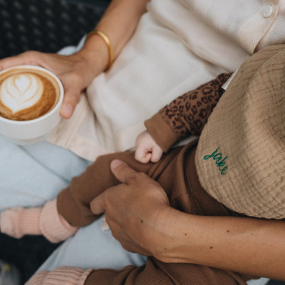 TINY BIB | FINE BROWN