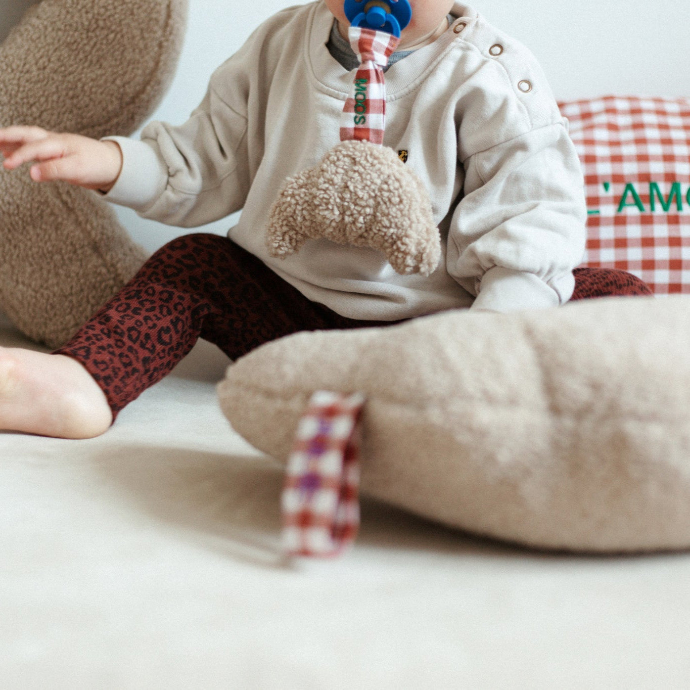 PACIFIER CLOTH | BONJOUR LITTLE CROISSANT