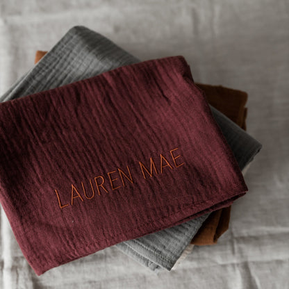 FLAT SHEET CRIB | BURGUNDY BOO