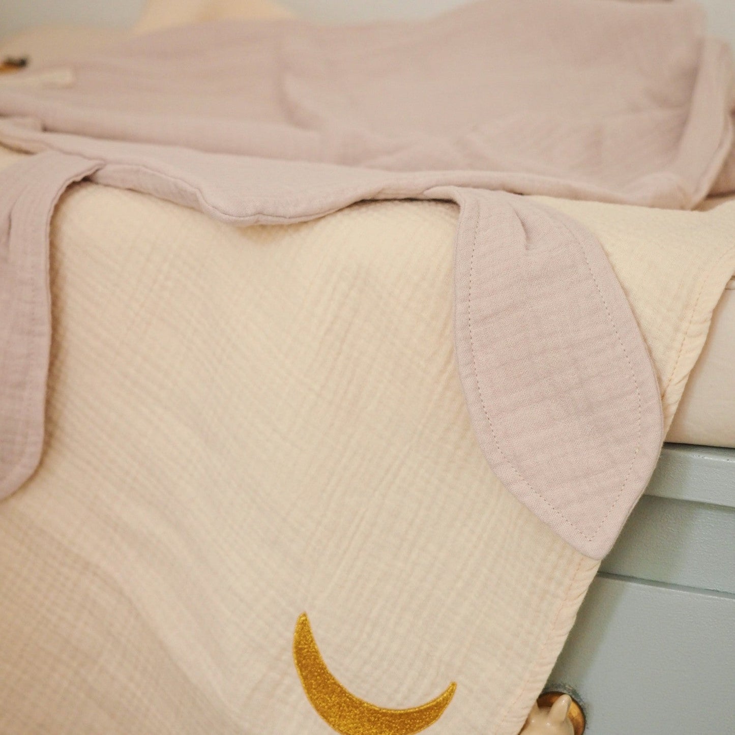 BATH CAPE | BONJOUR BEIGE