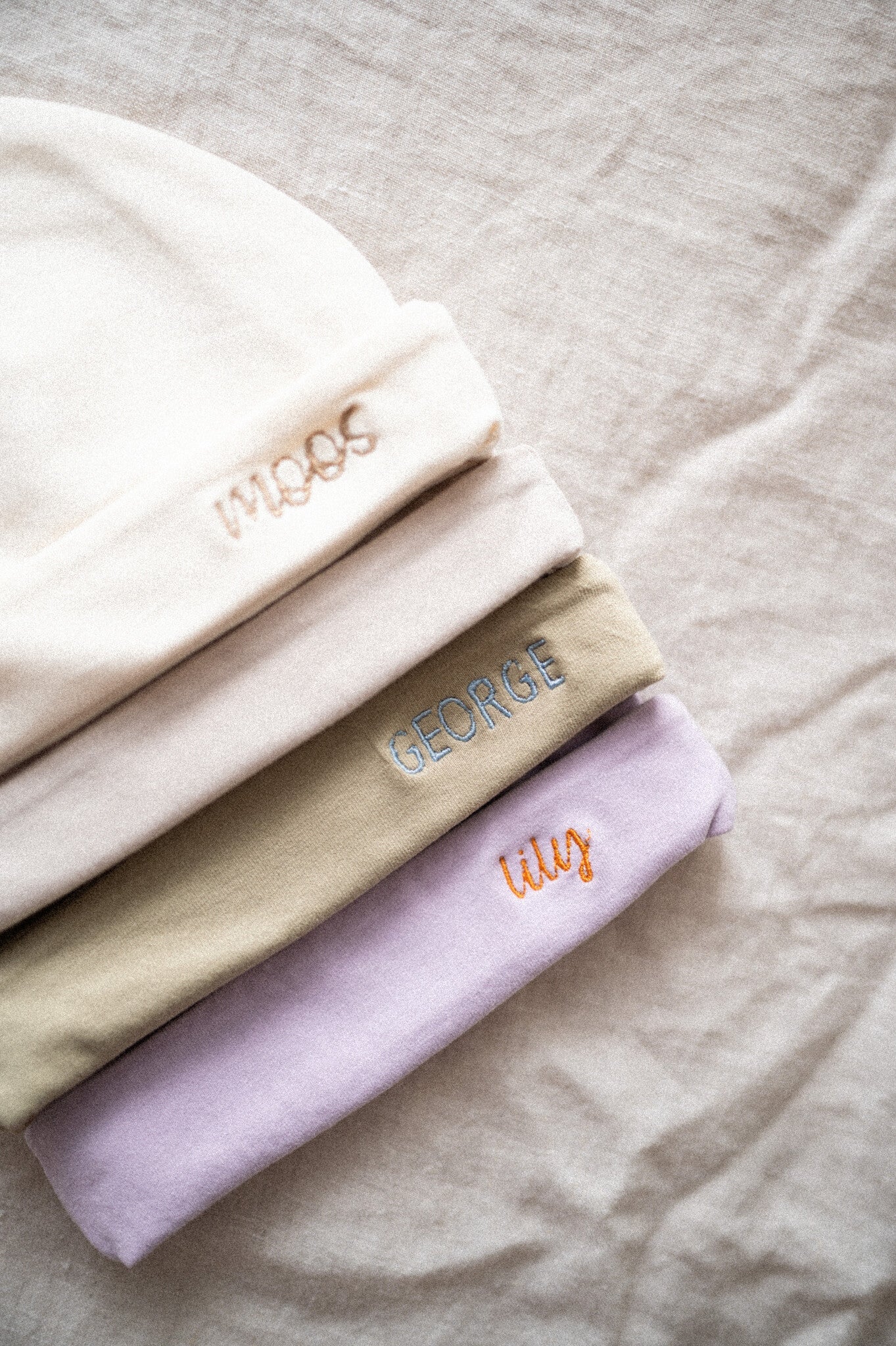 TEENY TINY BEANIE | COSY WHITE