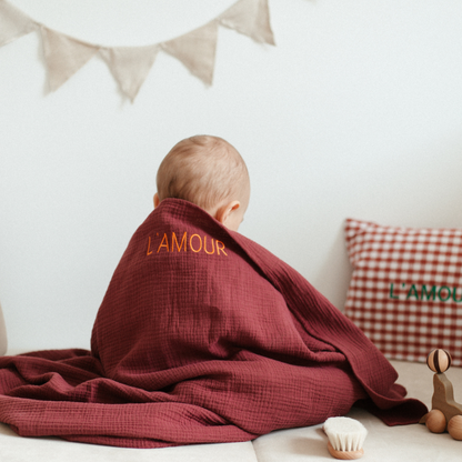 GIANT SWADDLE | BURGUNDY BOO
