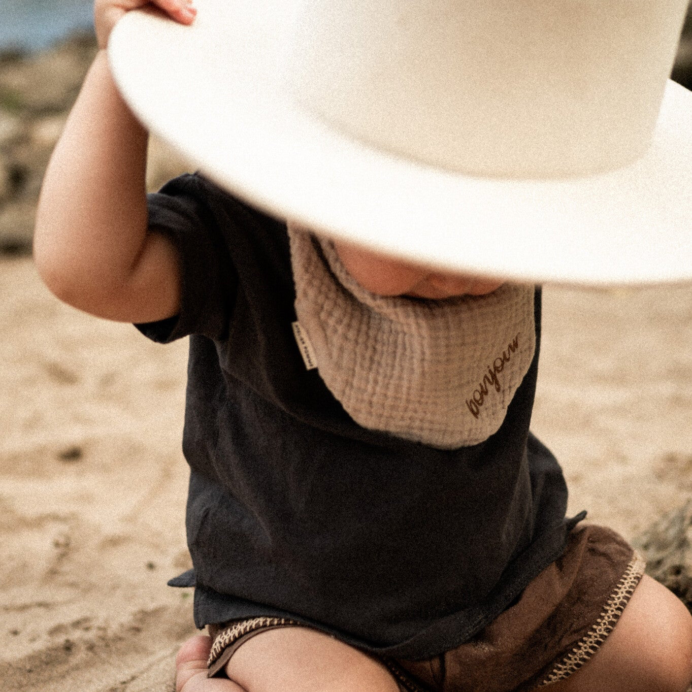 TINY BIB | BONJOUR BEIGE