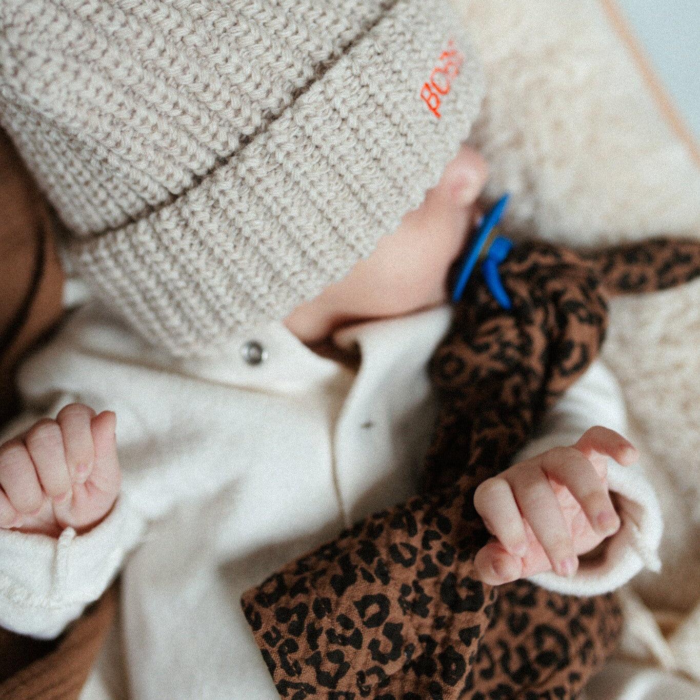 PACIFIER CLOTH CUDDLE | LEOPARD