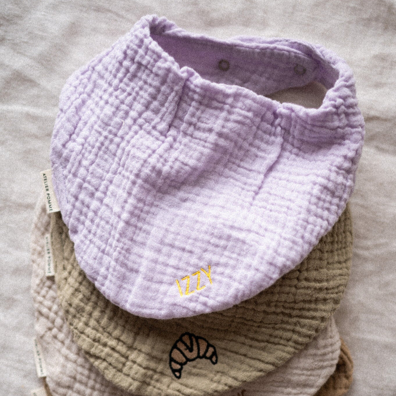 TINY BIB | LUCKY LILA