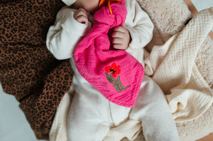 PACIFIER CLOTH - CUDDLE - BLOWY BUBBLEGUM