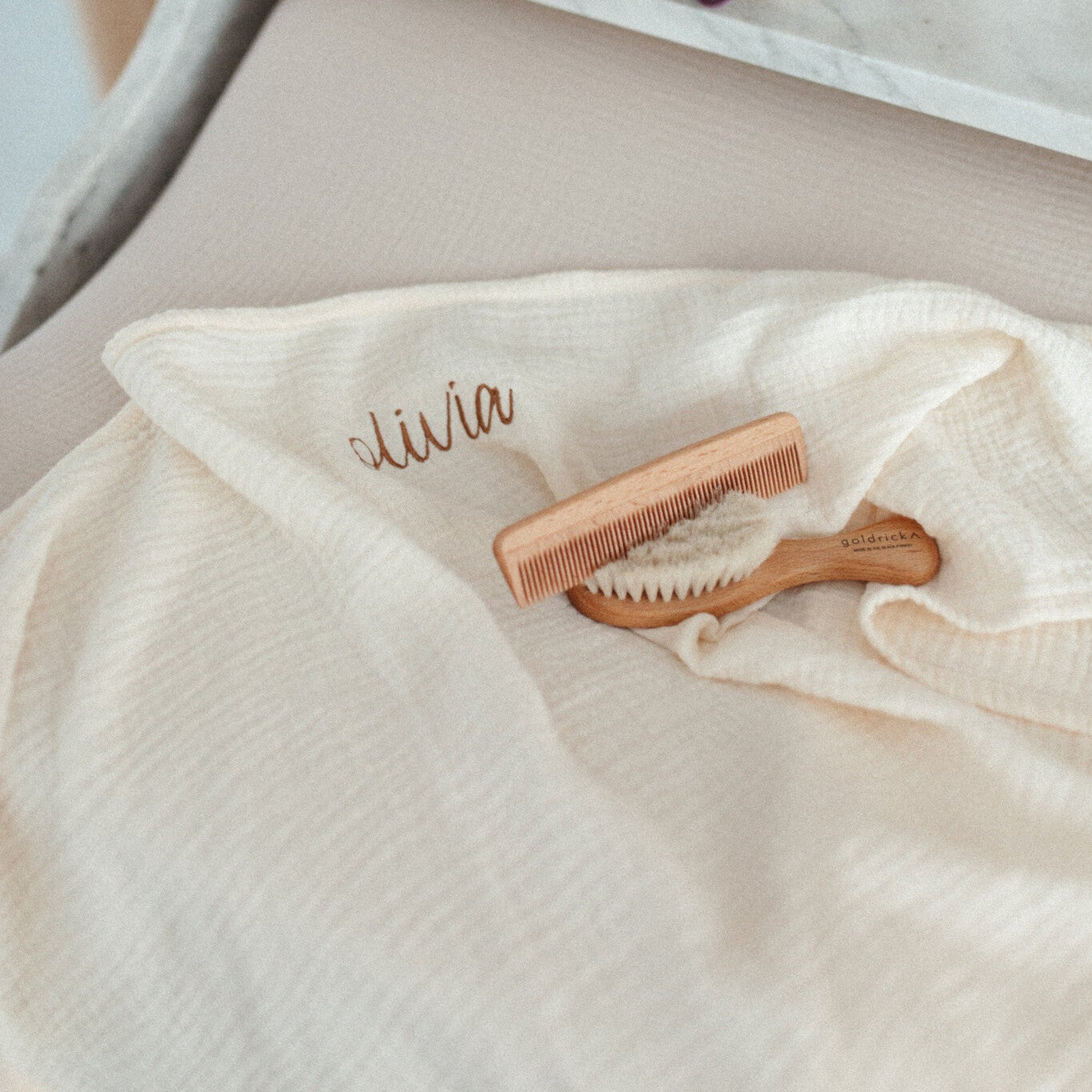 HUGE TOWEL | COSY WHITE