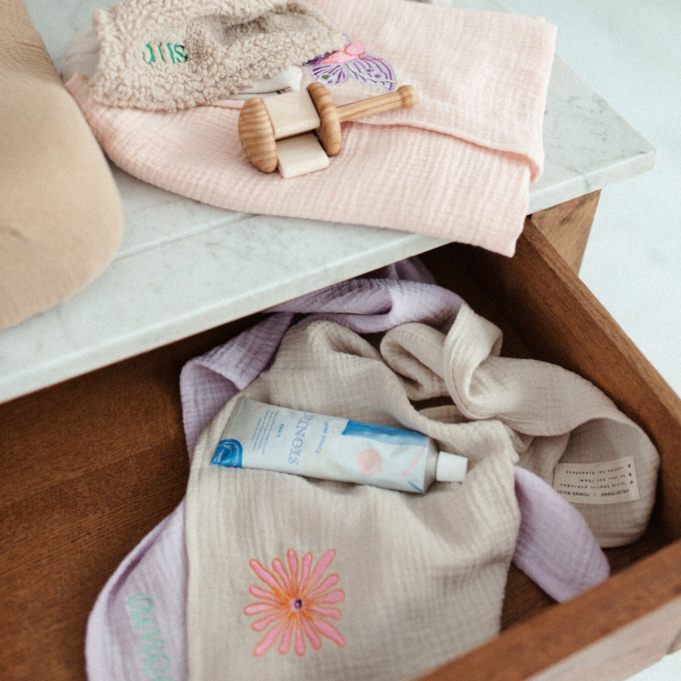 PETIT TOWEL | BONJOUR BEIGE