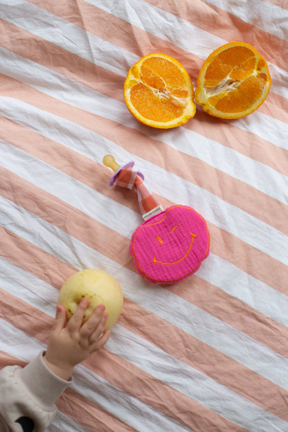 PACIFIER CLOTH POMME | BLOWY BUBBLEGUM