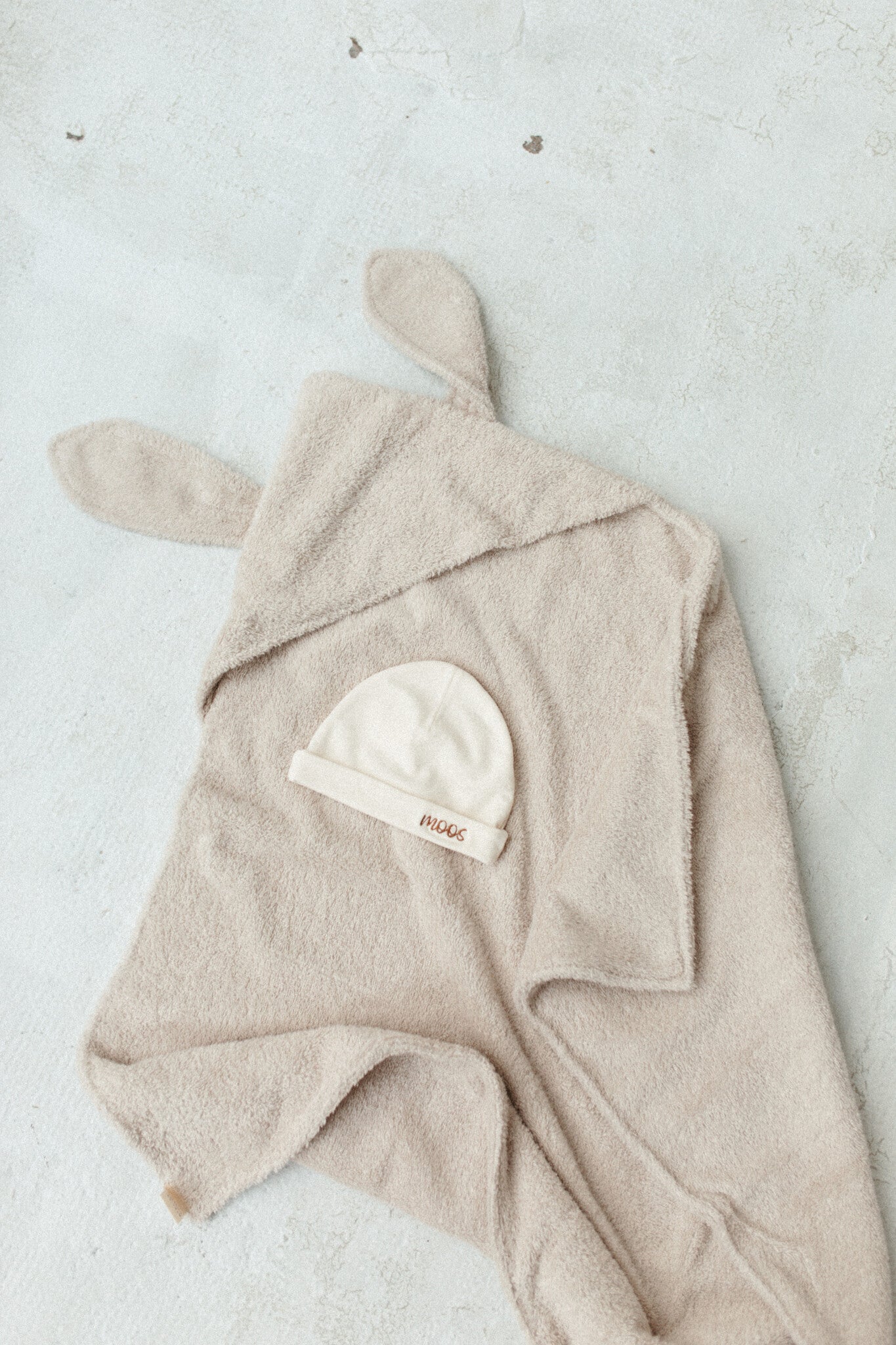 TEENY TINY BEANIE | COSY WHITE