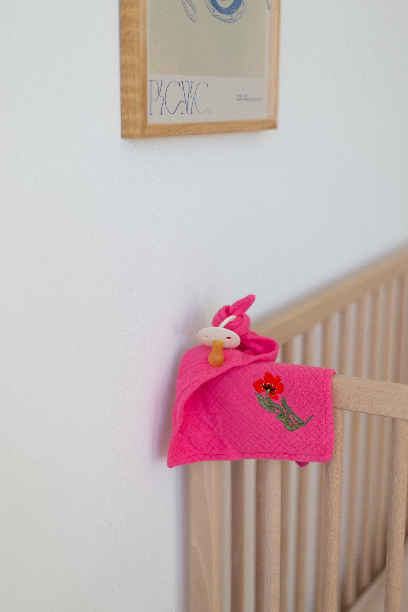 PACIFIER CLOTH - CUDDLE - BLOWY BUBBLEGUM