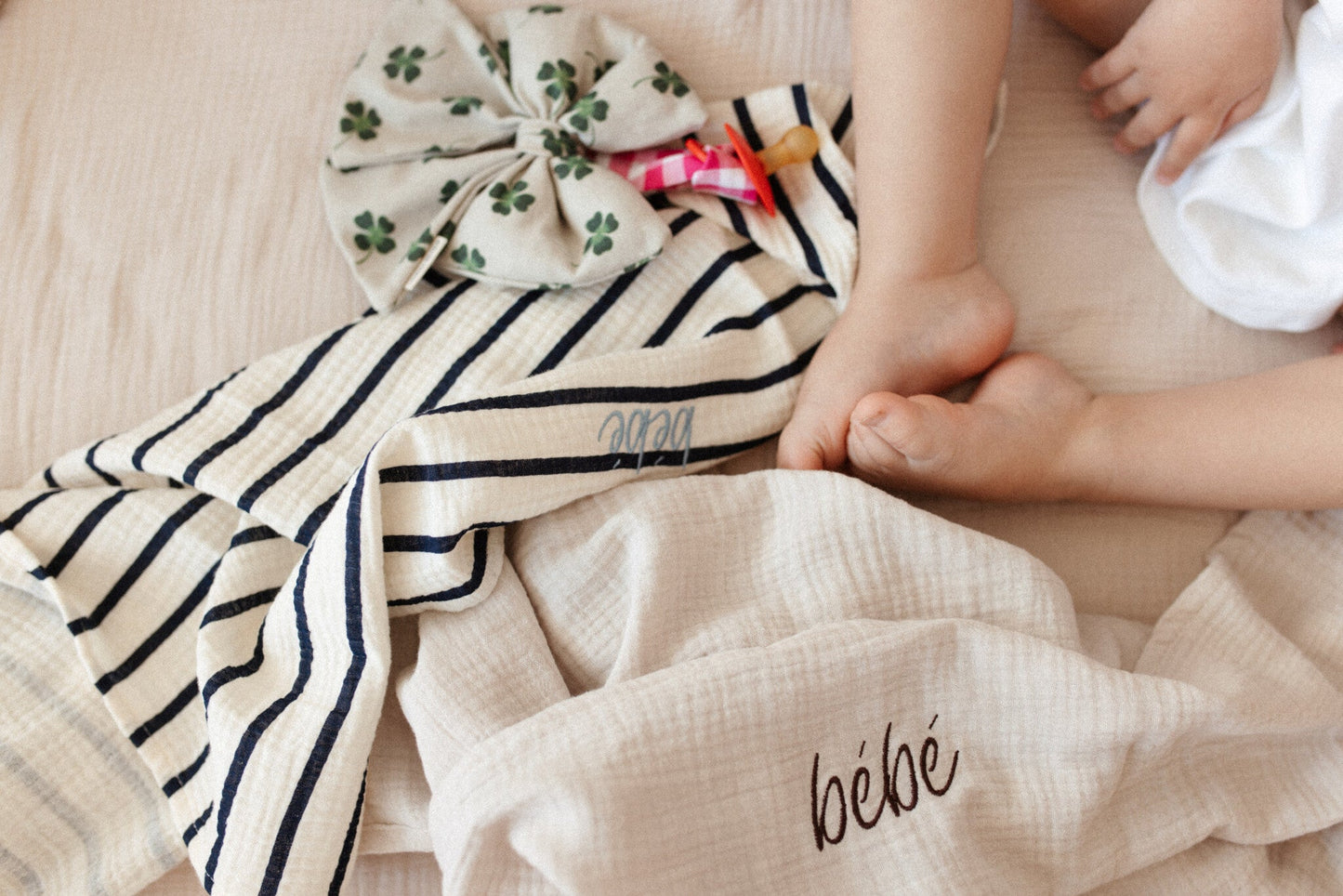 HUGE TOWEL - THE BRETON STRIPE