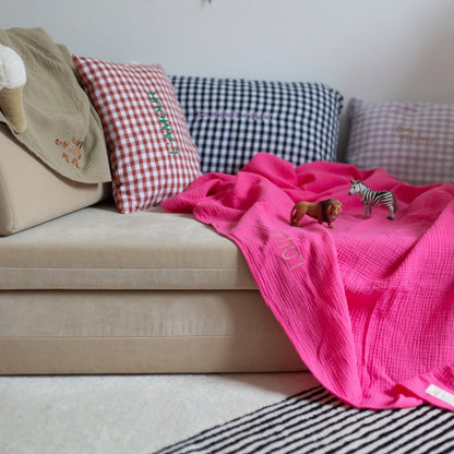 GIANT SWADDLE | BLOWY BUBBLEGUM